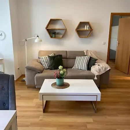 Taufrische Ferienwohnung Wuerzburg Zell am Main Extérieur photo